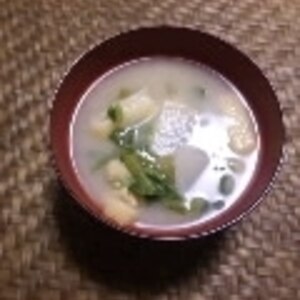 ＊かぶとわかめ・油揚げの味噌汁＊